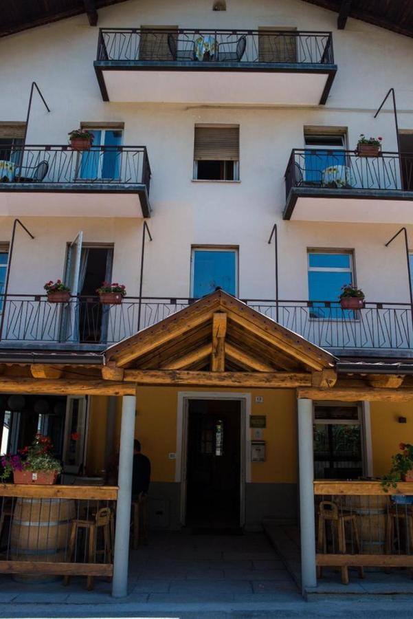 La Maison Hotel Aymavilles Ngoại thất bức ảnh